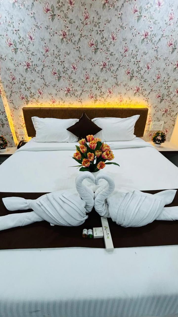 Hotel Mithra Grand Хидерабад Екстериор снимка
